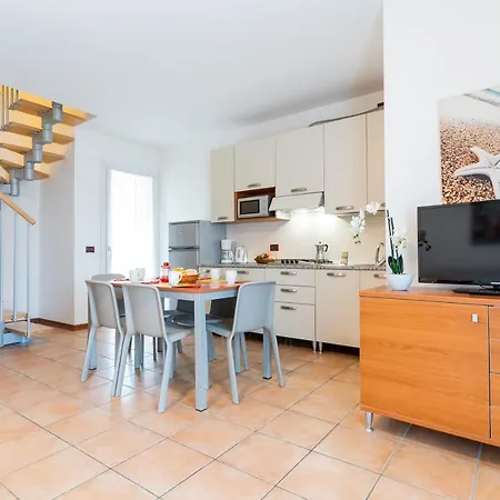 Apartment Pini Village Lido Altanea