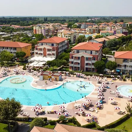 Apartment Pini Village Lido Altanea
